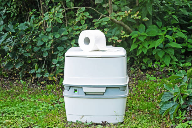 Portable Toilet Options We Offer in Farley, IA